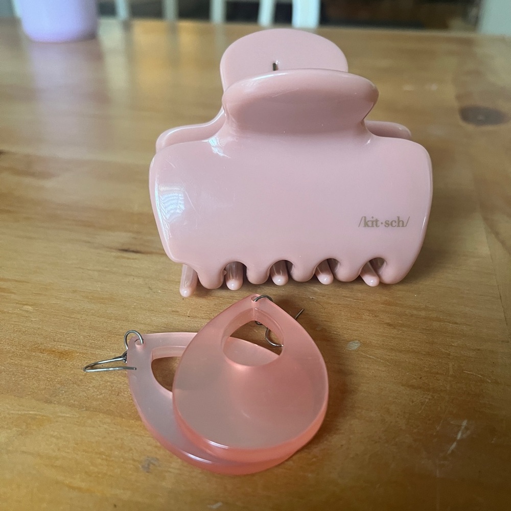 Pink Nude Kitsch Hair Clip and Vintage Earrings Combo
